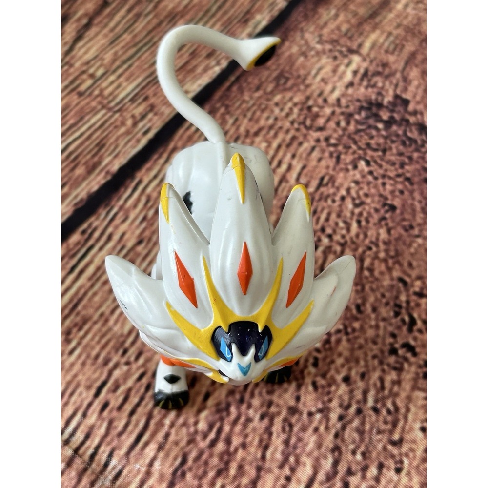 Pokemon Solgaleo Sun moon 2.5" Long Legendary Small Action Figure Tomy